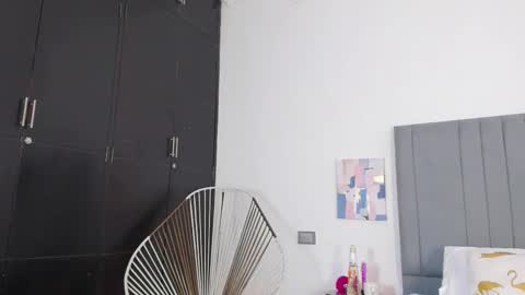 Amelia online show from February 2025 05:37:02 PM