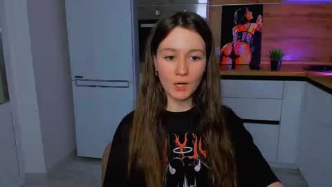 Snapshot of ameli_moon chatting on February 2025 04:48:02 PM Eileen online show from February 2025 04:48:02 PM