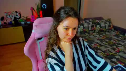 Snapshot of ameli_moon chatting on July 2026 03:41:01 PM Eileen online show from July 2026 03:41:01 PM