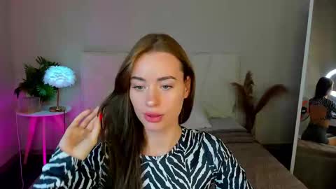 Snapshot of ameli_povilainn chatting on October 2025 10:47:01 AM Ameli online show from October 2025 10:47:01 AM