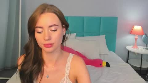 Snapshot of ameli_povilainn chatting on October 2025 11:32:02 AM Ameli online show from October 2025 11:32:02 AM