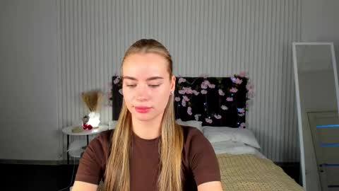 Snapshot of ameli_povilainn chatting on November 2025 11:22:01 AM Ameli online show from November 2025 11:22:01 AM