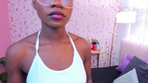 Amelia Adams online show from September 2025 07:03:02 PM