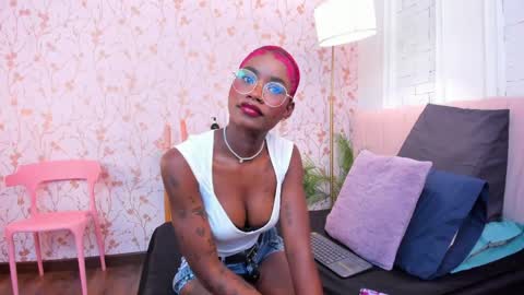 Amelia Adams online show from April 2026 07:29:01 PM