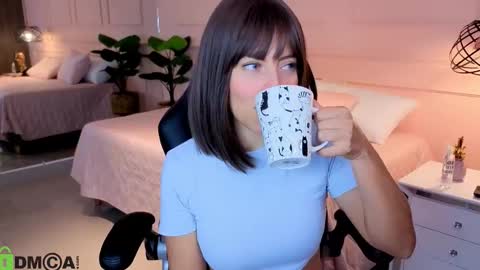 Snapshot of amelia_chillvibes chatting on January 2026 11:46:02 AM AMELIA online show from January 2026 11:46:02 AM