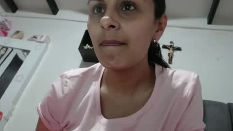 amelia online show from November 2025 04:29:02 AM