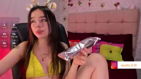 amelia_ferrerx online show from November 2025 03:23:01 AM