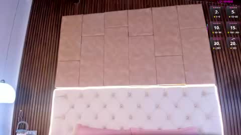 Snapshot of amelia_rossetti chatting on July 2026 11:15:02 AM amelia rossetti online show from July 2026 11:15:02 AM
