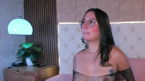 Snapshot of amelia_rossetti chatting on July 2026 11:25:01 AM amelia rossetti online show from July 2026 11:25:01 AM