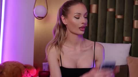 Amelia online show from February 2026 05:10:01 PM