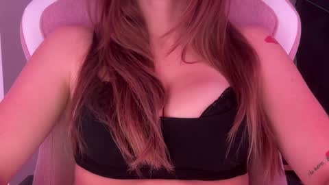 Snapshot of ameliacooperxxx chatting on September 2025 07:14:02 PM ameliacooperxxx online show from September 2025 07:14:02 PM