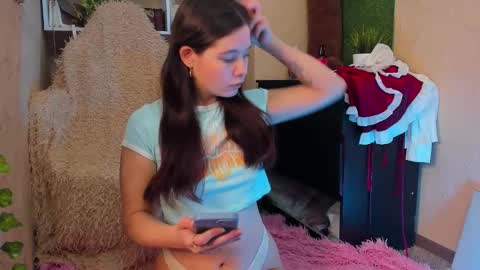 Snapshot of amelialy chatting on December 2025 07:12:01 AM amelialy online show from December 2025 07:12:01 AM