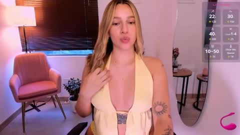 Amelie Graham online show from November 2025 08:52:01 PM