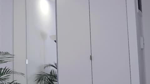 Amelie online show from March 2026 04:41:01 AM