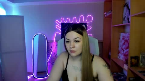 Amelie online show from April 2026 04:59:01 AM