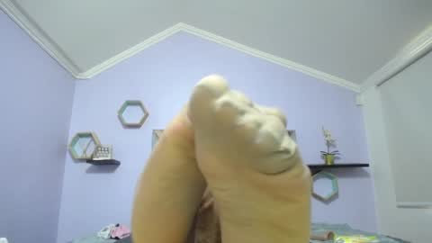 Amell Thomson online show from December 2024 05:25:01 PM