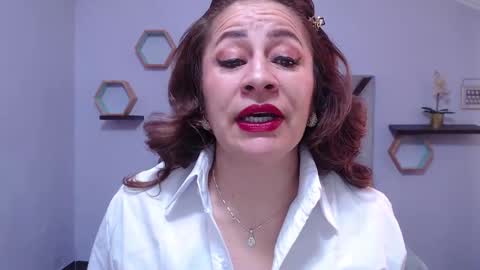 Amell Thomson online show from September 2025 11:32:02 AM