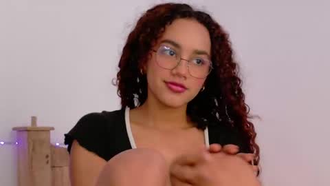 Snapshot of amely_sweetheat chatting on May 2026 06:34:02 PM Amely online show from May 2026 06:34:02 PM