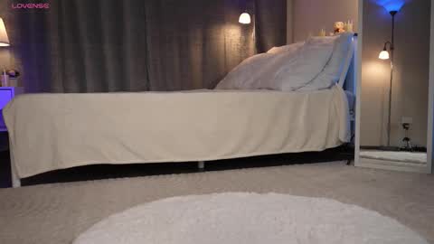 Amy  online show from November 2025 02:12:02 AM