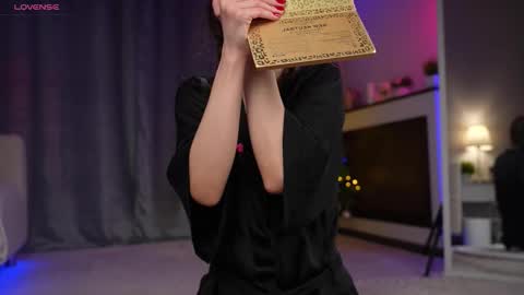 Amy  online show from December 2025 01:32:02 AM