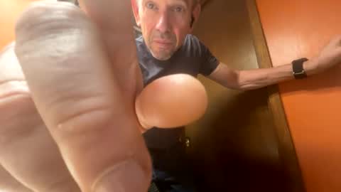 american_ron online show from April 2026 06:05:02 PM