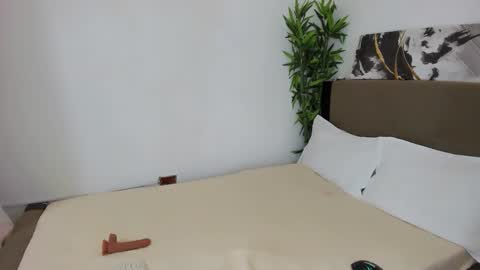 amethyst_miya online show from March 2026 03:02:01 AM