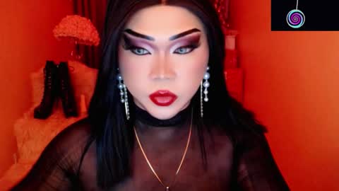 Queen Mireska online show from December 2025 02:37:01 PM