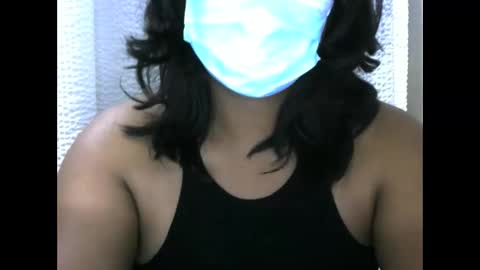 Snapshot of amichouu chatting on December 2025 05:44:02 PM amichouu online show from December 2025 05:44:02 PM