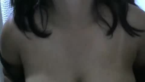 Snapshot of amichouu chatting on December 2025 07:32:01 PM amichouu online show from December 2025 07:32:01 PM