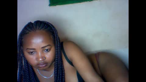 amielle_01 online show from April 2026 07:41:01 PM