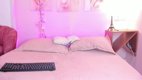 AmiiClark  online show from February 2026 07:06:01 PM