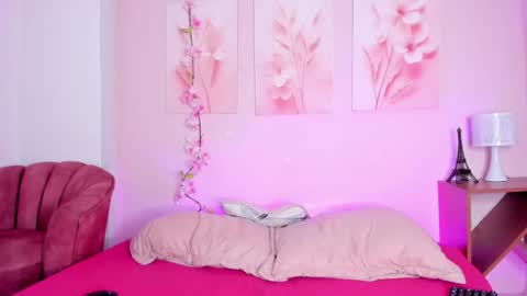 AmiiClark  online show from February 2026 07:10:01 PM