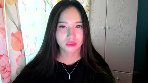 Amina online show from November 2025 07:41:02 AM