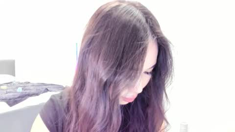 Amina online show from March 2026 02:27:02 AM