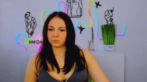 Snapshot of amina_chilli chatting on March 2026 12:44:01 PM amina_chilli online show from March 2026 12:44:01 PM