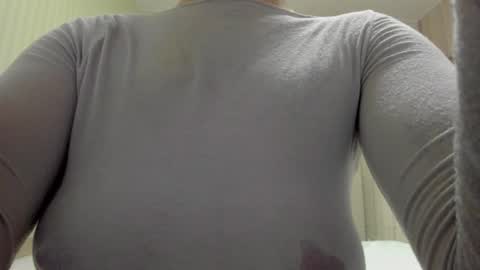 Kristina online show from October 2025 06:39:01 PM