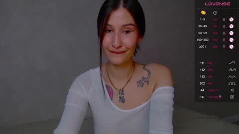 Snapshot of aminegulse chatting on October 2025 11:38:02 PM Camilla online show from October 2025 11:38:02 PM