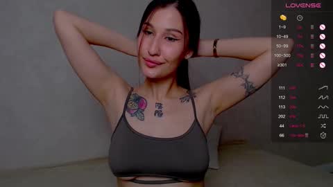 Snapshot of aminegulse chatting on October 2025 11:31:01 PM Camilla online show from October 2025 11:31:01 PM