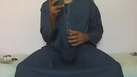 Amir online show from October 2025 01:34:01 PM