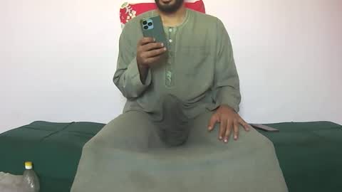 Amir online show from December 2025 11:41:02 AM