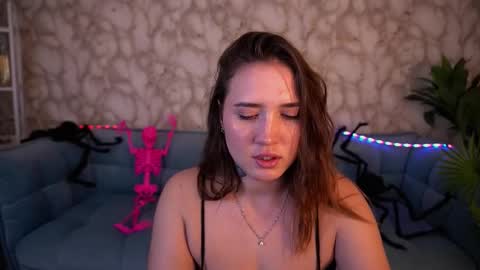 Kate online show from October 2025 12:13:02 PM