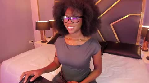 Snapshot of amirajones chatting on June 2026 08:55:01 PM amirajones online show from June 2026 08:55:01 PM