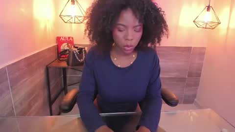 Snapshot of amirajones chatting on June 2026 09:19:01 PM amirajones online show from June 2026 09:19:01 PM