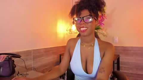 Snapshot of amirajones chatting on June 2026 08:45:02 PM amirajones online show from June 2026 08:45:02 PM