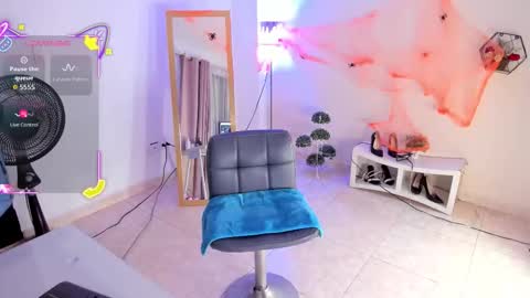 Amelya online show from October 2025 07:49:01 PM