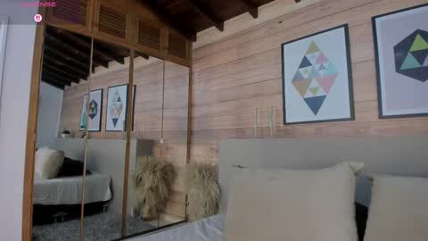 Ammy Scott  online show from September 2025 10:45:02 PM