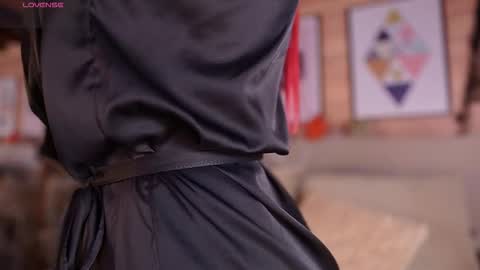 Ammy Scott  online show from October 2025 10:25:02 PM