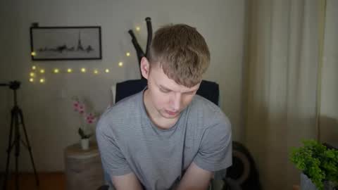 Andrew Amor online show from February 2026 01:52:02 PM