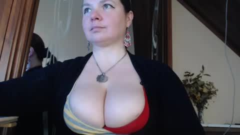 amorelara online show from February 2025 12:29:01 PM