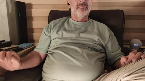 Snapshot of amorlin chatting on April 2026 09:57:02 PM AmorLin online show from April 2026 09:57:02 PM